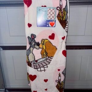Disney Lady and the Tramp Valentine Heart Blanket